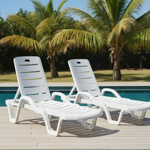 Kit 2 Espreguiçadeiras Branca Reclináveis Cadeira De Piscina