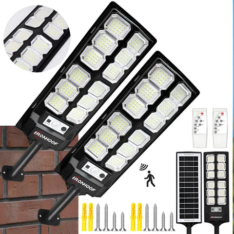 Kit 2 Luminária Solar Externa 700w Ip67 Potente Com Sensor Solar Preto